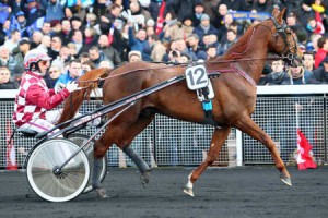 chapeau-1302